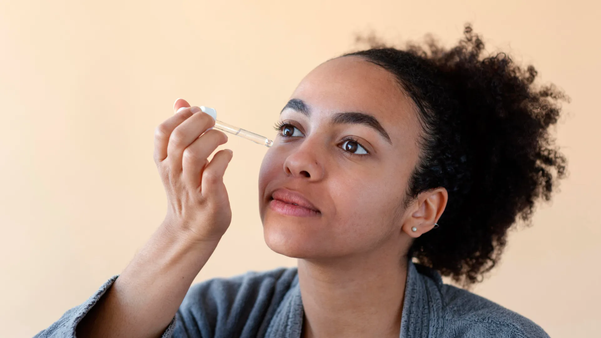 Início 13 ácido retinoico no tratamento da acne